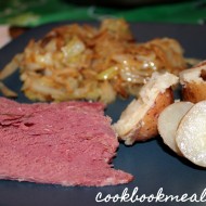 Slow Cooker Corned Beef with Potatoes